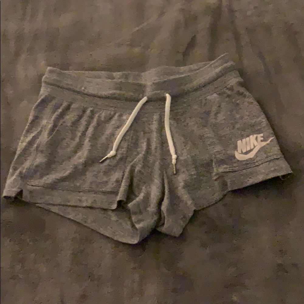 nike grey brand new shorts